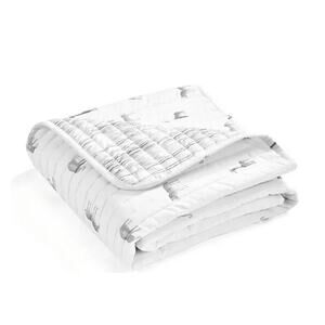 Lush Decor Baby Jungle Adventure Reversible QuiltElephant Giraffe Zebra Print